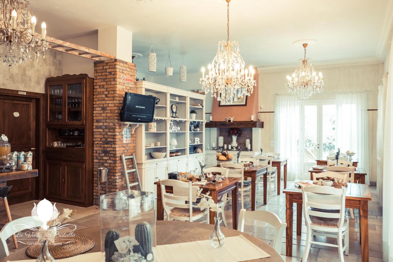 La Valle Del Cristallo Wellness & Charme 오스투니 외부 사진